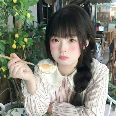 腰间持枪